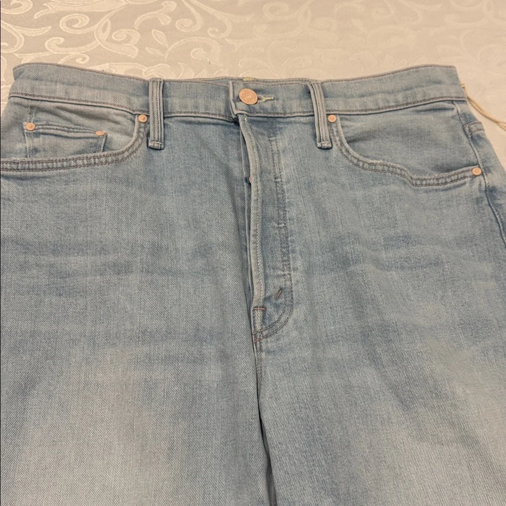 MOTHER Light Blue Ankle Jeans. Size 32 - Picture 6 of 16
